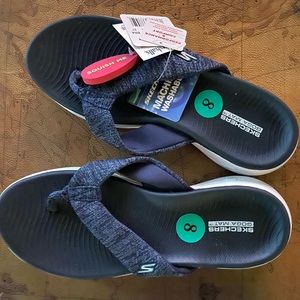 Women’s Sketchers Sandals